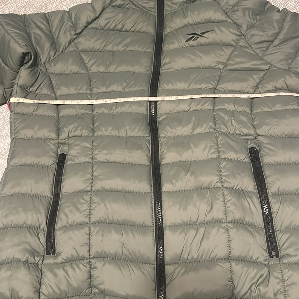 Reebok Women Jacket - Packable Quilted Puffer Coat - Casual Jacket for Women - Picture 10 of 10